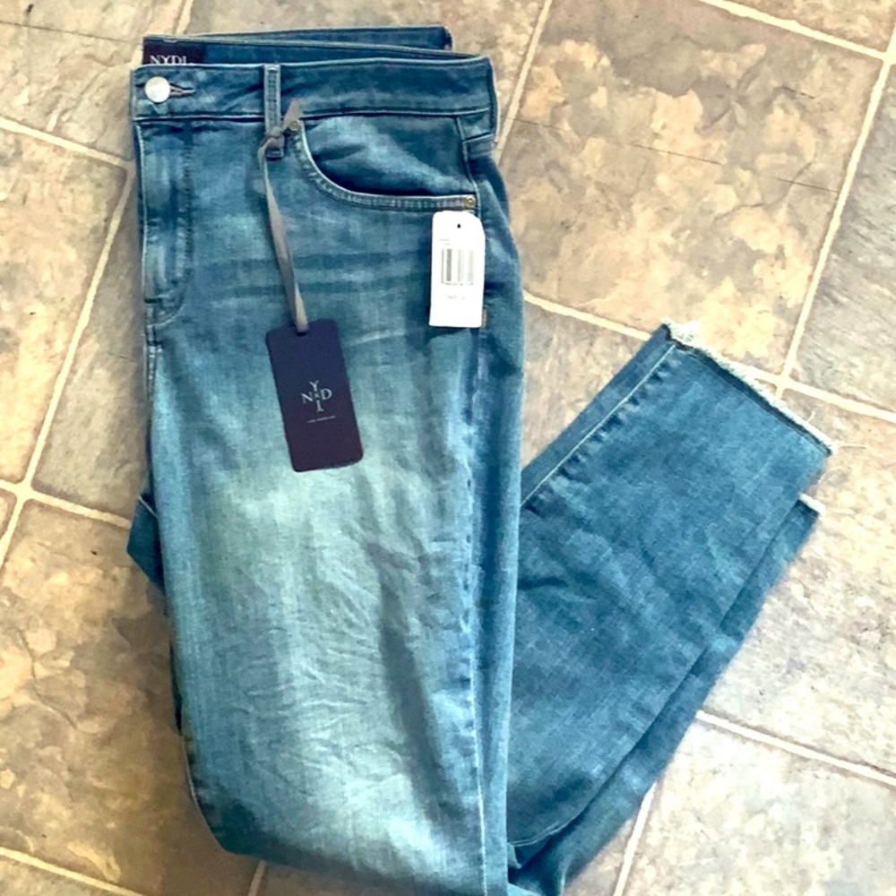 NWT NYDJ Ami Skinny Jeans Size 14